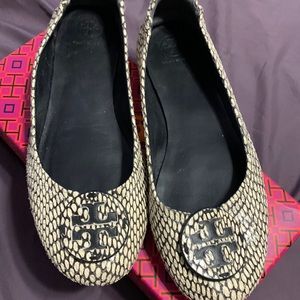 Tory Burch Minnie Travel ballet with logo